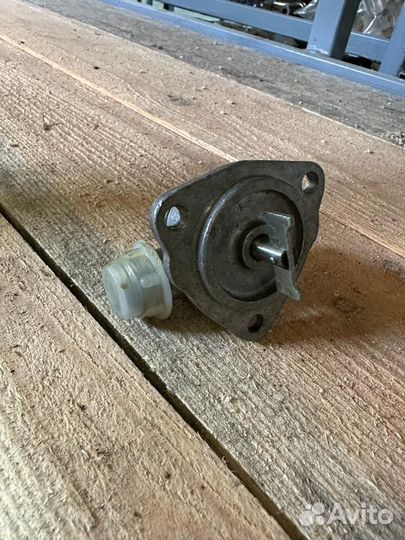 Привод тахоспидометра пт-3802010-А-9 рб д-243/245