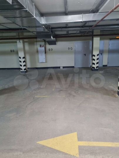 Машиноместо, 13 м²
