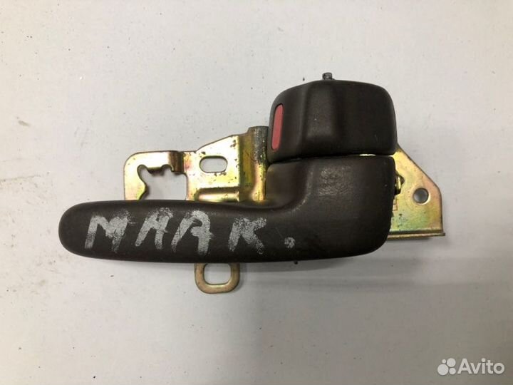 Ручка двери внутренняя передняя правая Toyota Mark