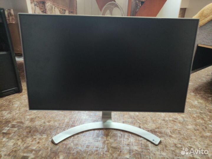 Монитор LG 24