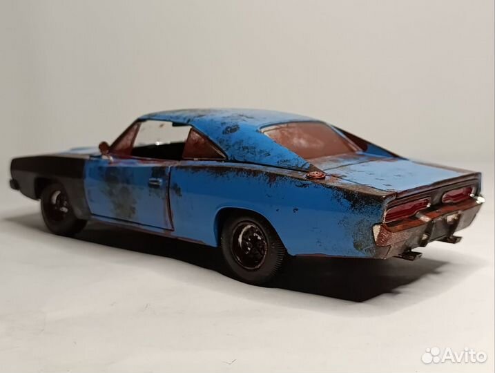 Dodge Charger- (1969) Blue (Rat Look Styling) 1:18