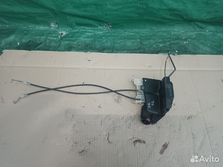 Замок двери перед левой Hyundai Elantra 2000-2010