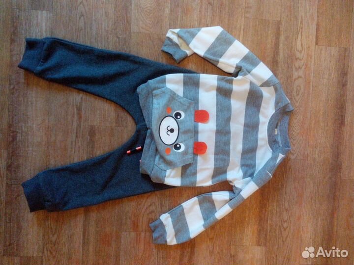 Кофта, халат, комбинезон и пр. на мальчика 3-5 лет