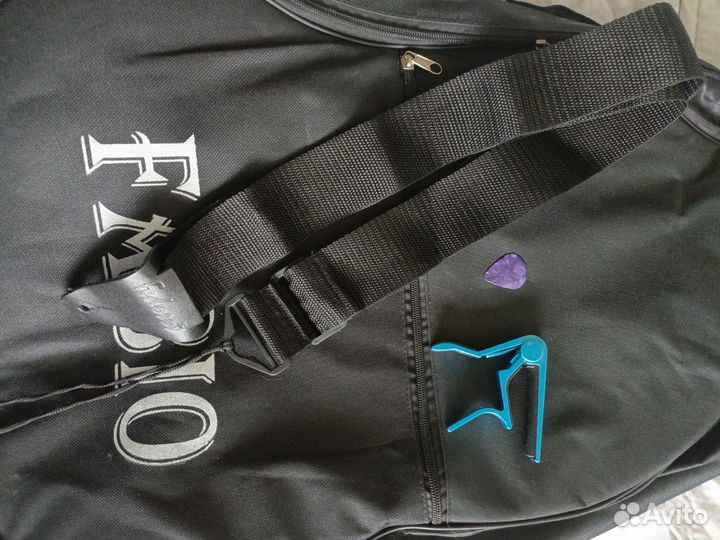 Аксессуары для музыкальных инструментов