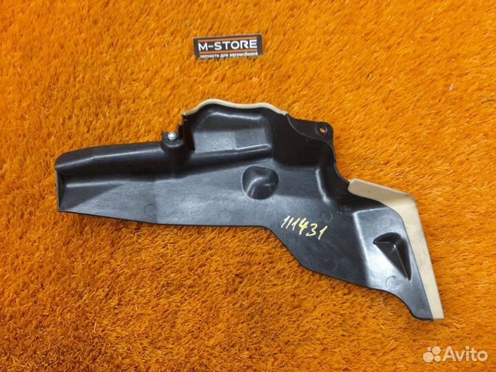 Крышка замка двери передняя правая Mercedes-Benz