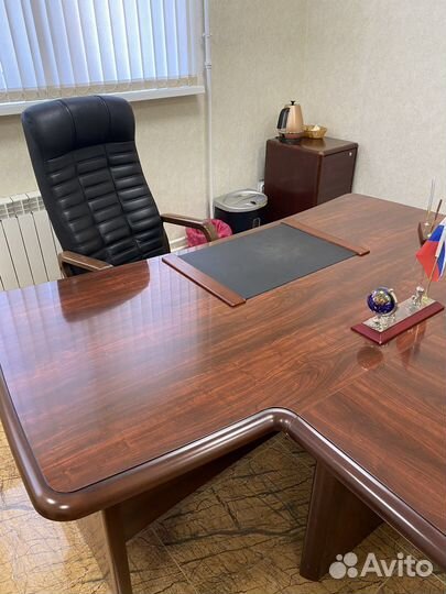 Стол для успешного руководителя