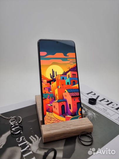 Samsung Galaxy S21, 8/128 ГБ