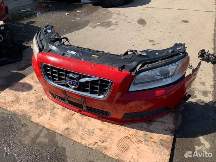 Срез морды Вольво S80 V70 ксенон Volvo V70 S80