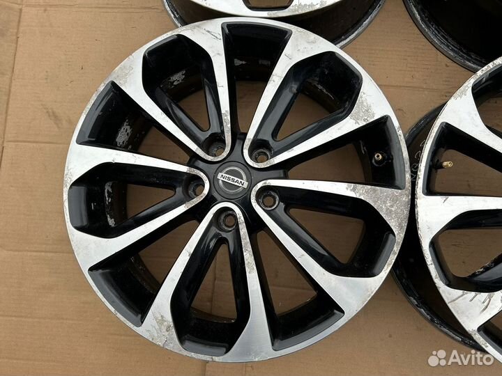 Диски литые оригинальные R18 Nissan