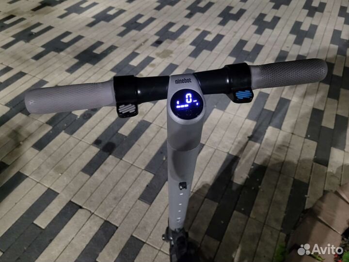 Электро самокат Ninebot Segway ES4