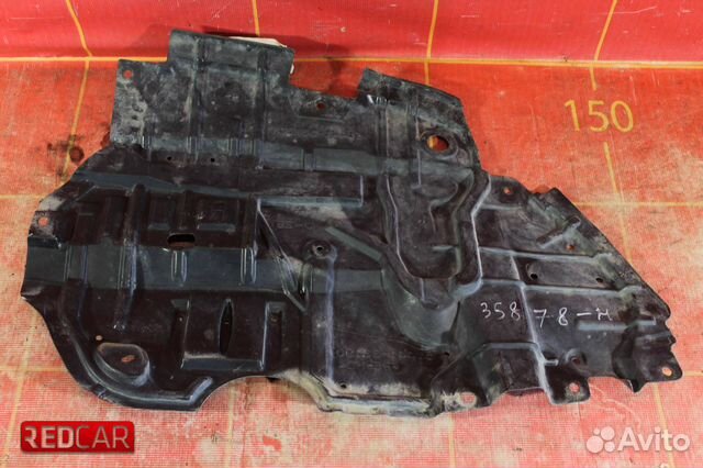 Пыльник двигателя нижний прав v55 Toyota Camry V50