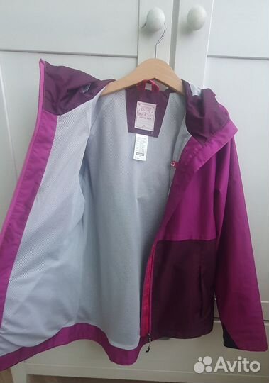 Ветровка для туризма и активного отдыха