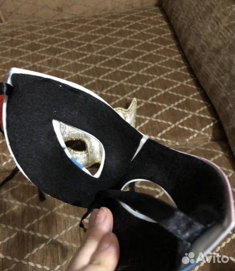 Маска театральная карнавальная