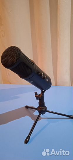 Студийный микрофон Dexp U700