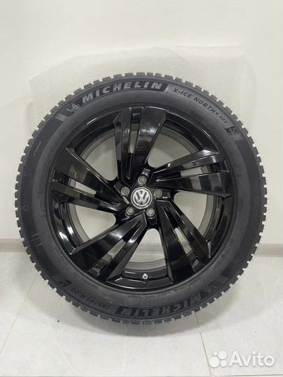 Новые Volkswagen Touareg II, Michelin 285/45 R20