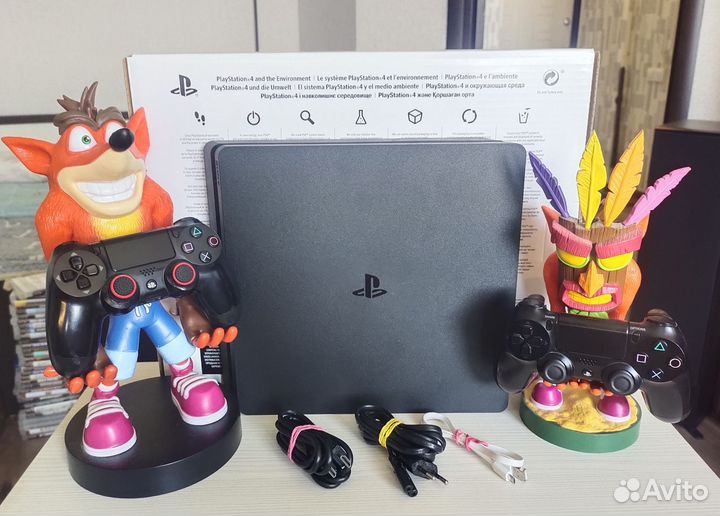 Sony PS4, Slim, 50+ игр, 2 геймпада