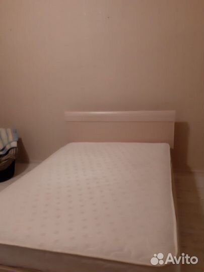 Кровать 140х200 с матрасом