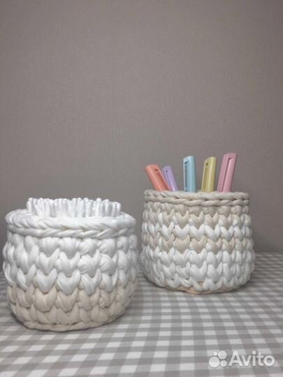 Вязаные корзинки