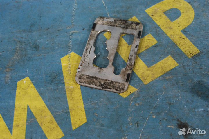 Накладка на рычаг АКПП Mercedes-Benz W210