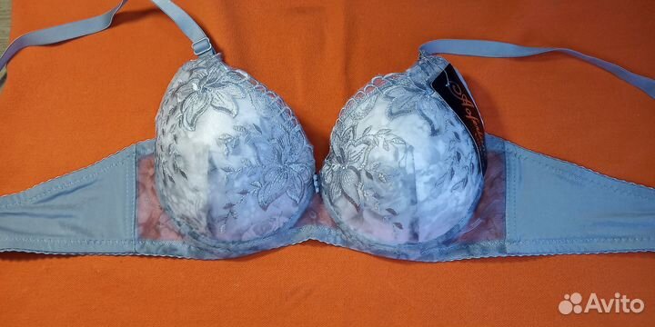 Бюстгальтеры новые Размер В38/85 и Размер В34/75