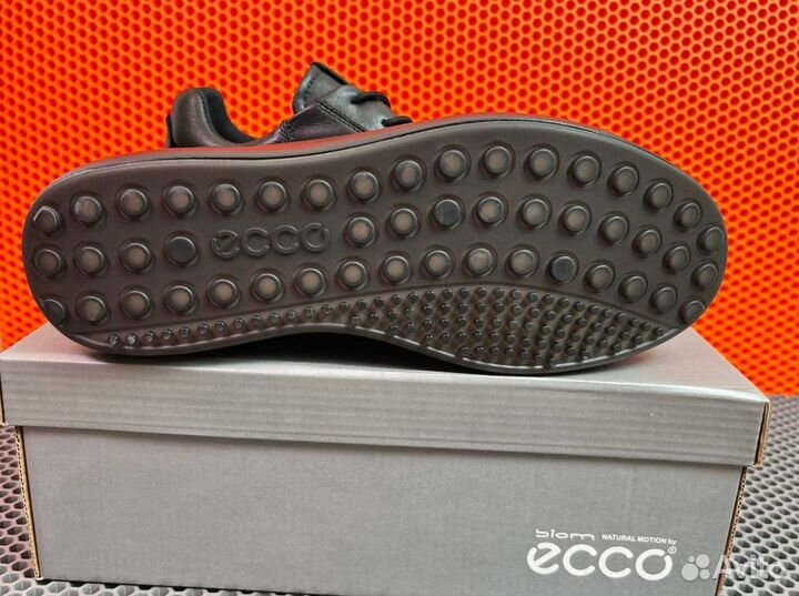 Кроссовки Ecco модные