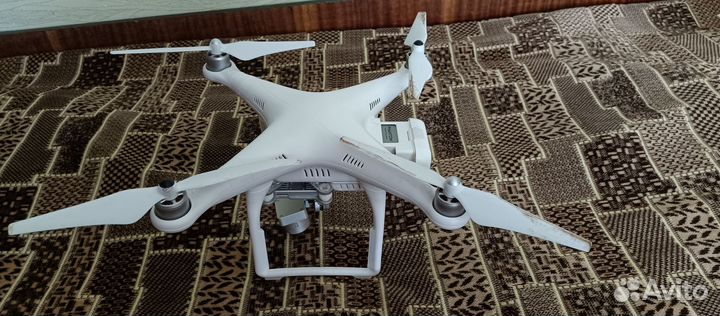 Квадрокоптер dji phantom 3