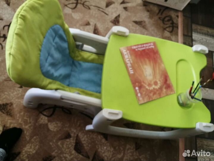 Детский столик и стульчик для кормления