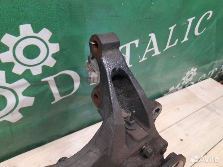 Кулак поворотный передний правый Volvo Xc90 1