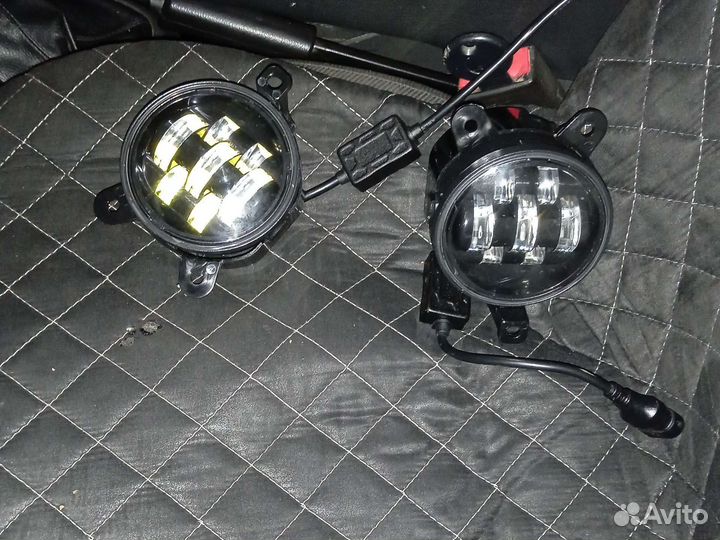 Противотуманки на Приору новые