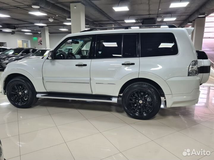 Mitsubishi Pajero 3.8 AT, 2019, 11 106 км