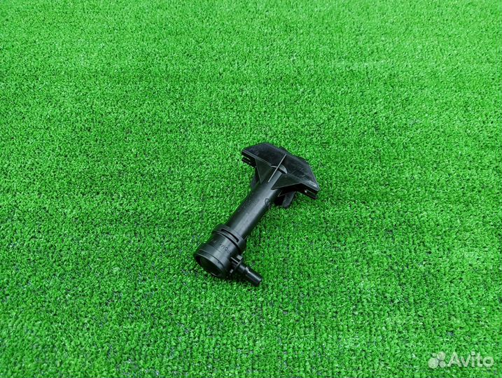 Форсунка омывателя фар правая Audi Q3 15-18г VAG