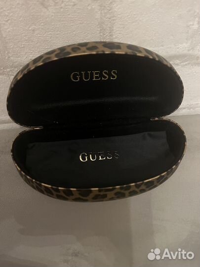 Солнцезащитные очки женские guess