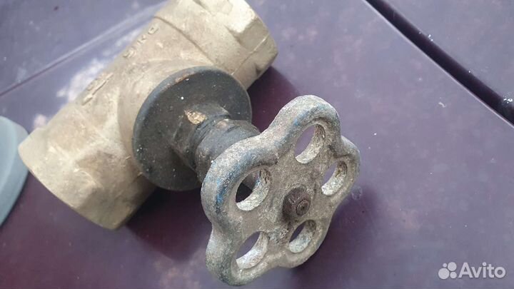 Вентиль запорный