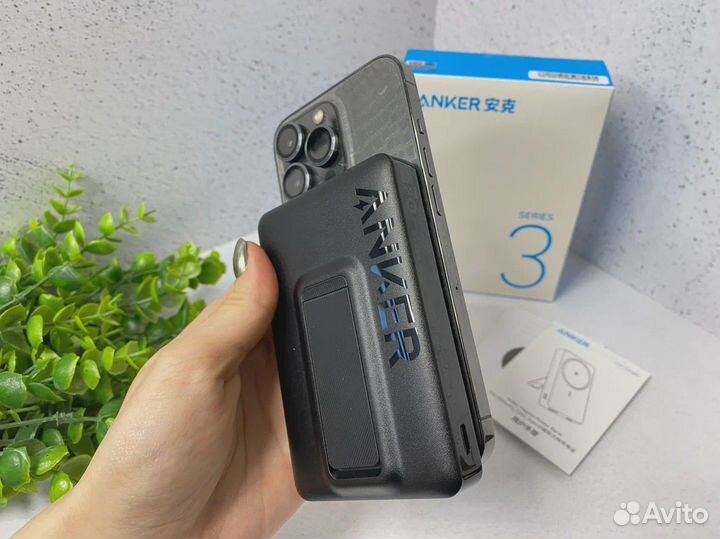 Повербанк Anker MagGO 10000mAh