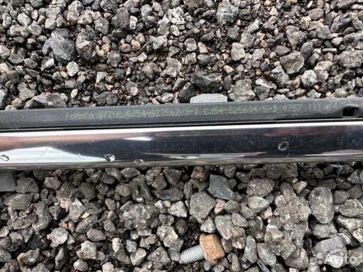 Молдинг двери Ford Kuga 2 2.0 2015