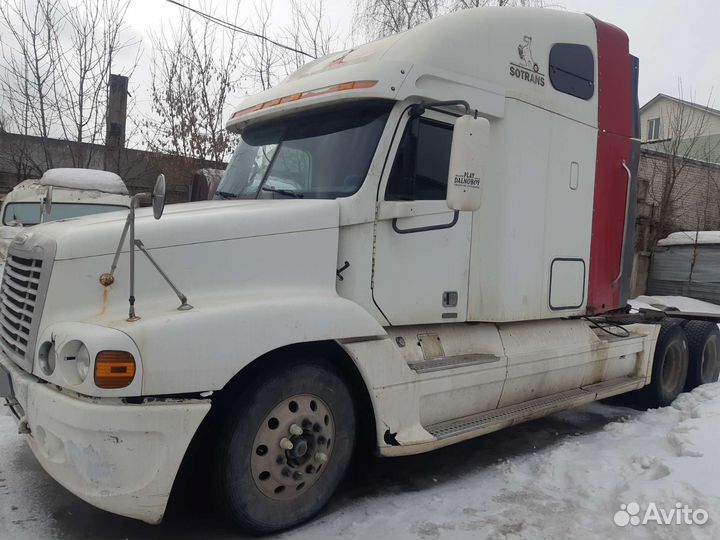 Freightliner ST120064ST, 2003