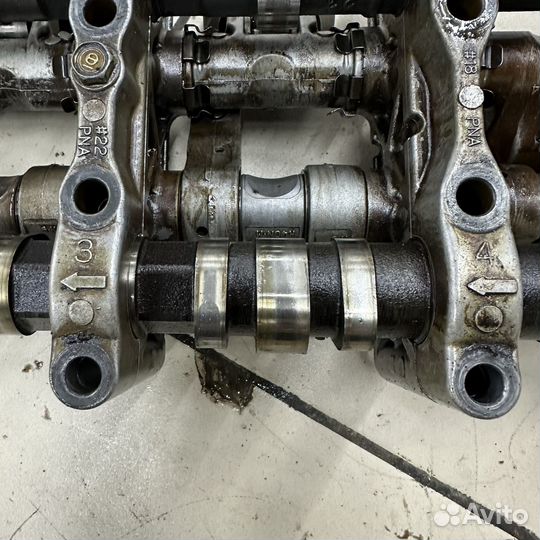 Распредвалы в сборе с постелью и шестернями фаз Ho
