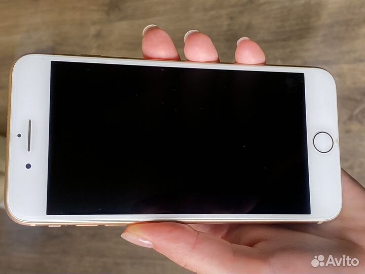 iPhone 8 Plus, 64 ГБ