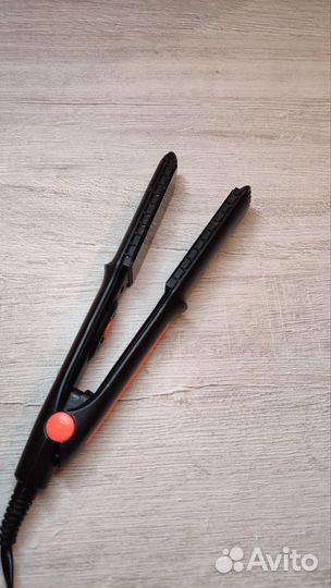 Выпрямитель для волос energy