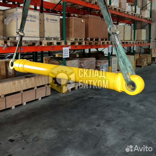 Гидроцилиндр стрелы Komatsu PC220-7