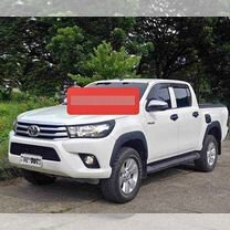 Toyota Hilux 2.5 AT, 2018, 42 000 км, с пробегом, цена 2 500 000 руб.