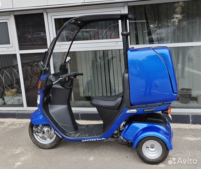 Скутер Honda Gyro Canopy PGM-FI