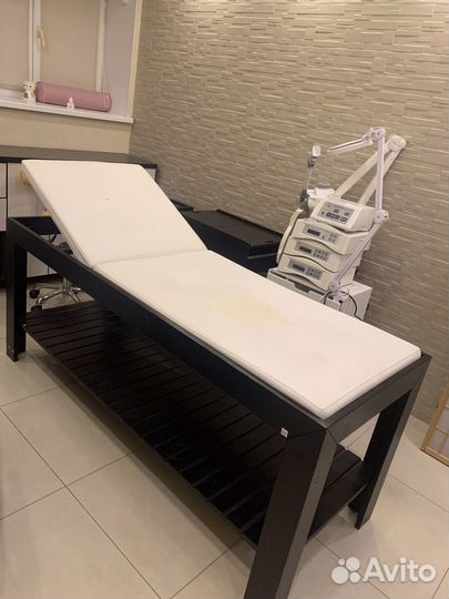 Массажная кушетка GEA цвет венге