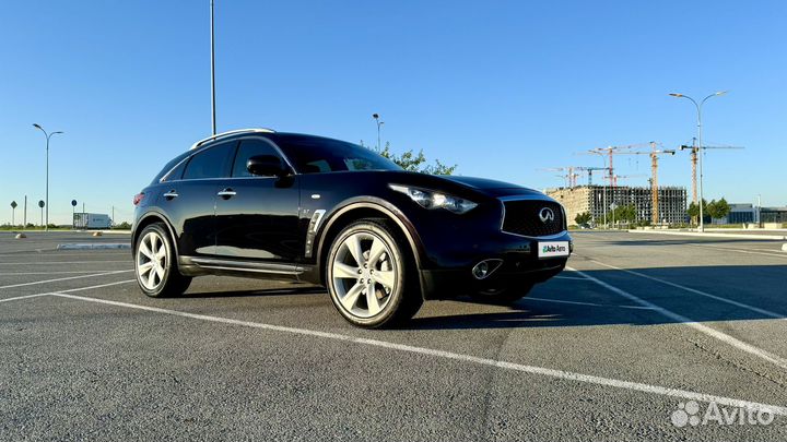 Infiniti QX70 3.7 AT, 2014, 73 000 км