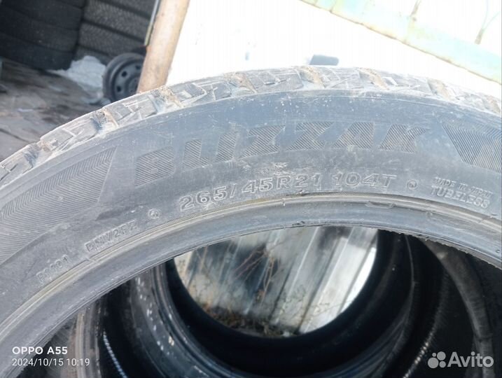 Bridgestone Blizzak Ice 265/45 R21