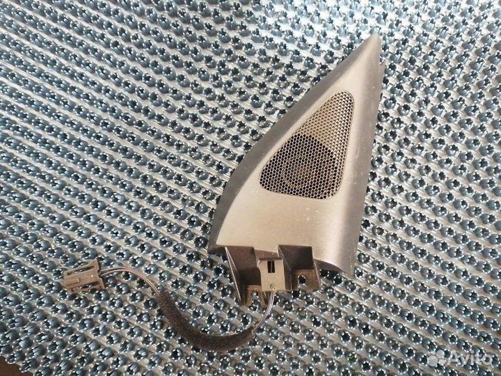 Уголок двери Volkswagen Passat