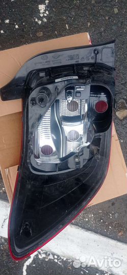Правая и Левая задние фары Renault Logan2014-2018