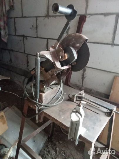 Отрезной станок по металлу