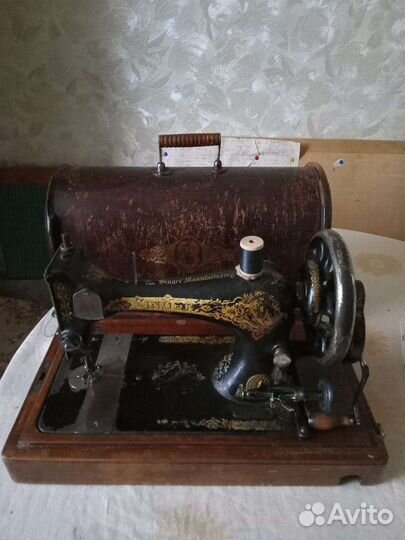 Швейная машина Singer