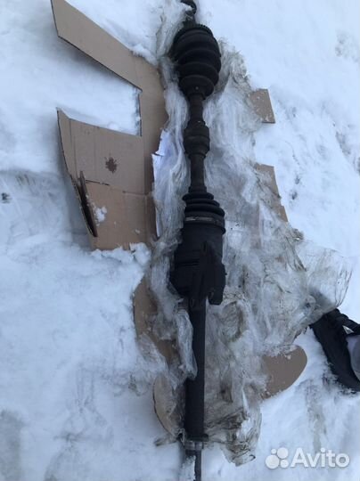 Привод правй передний Ниссан Блюберд HU-14